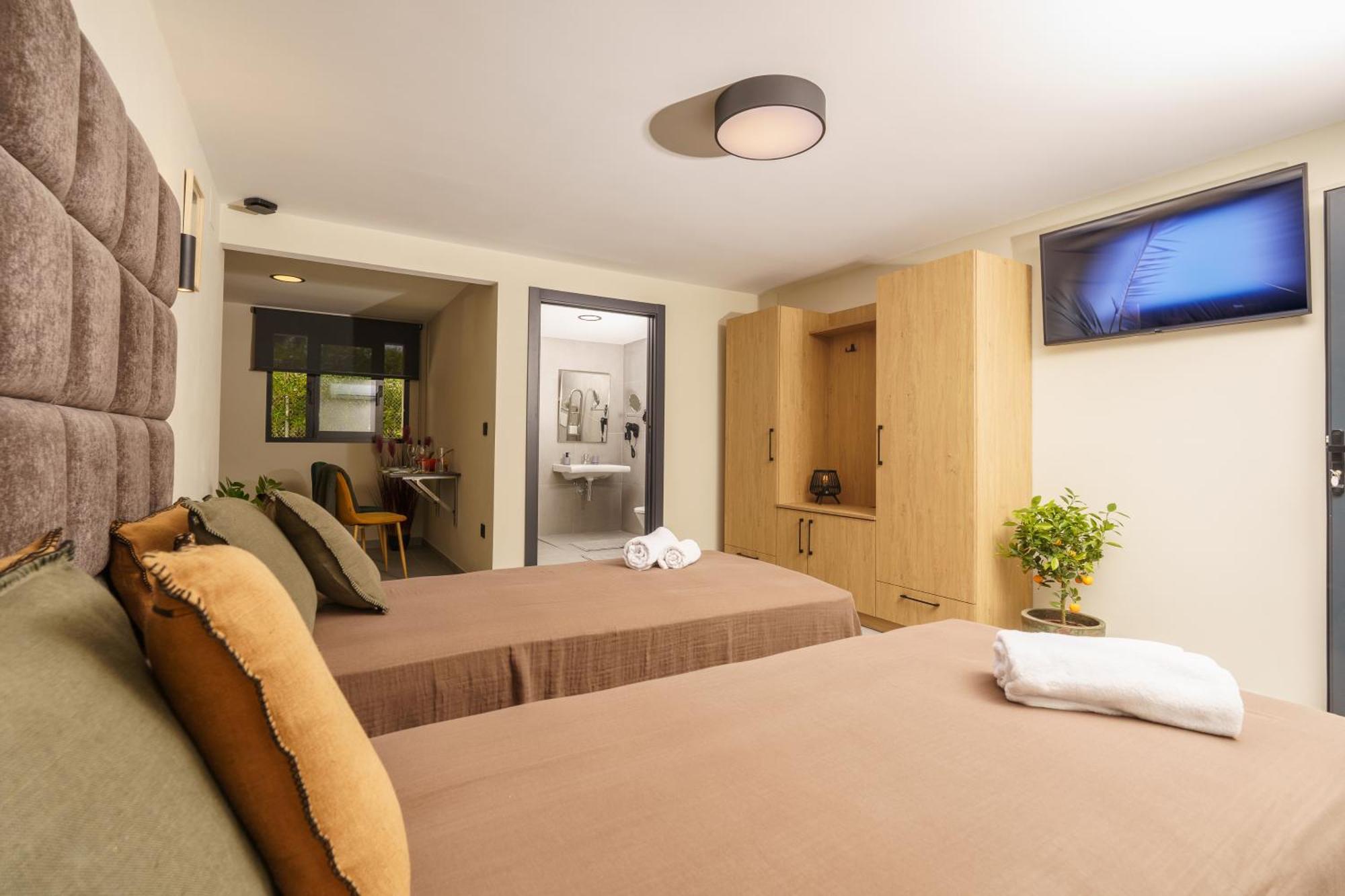 Marina 38 Guest house Denia